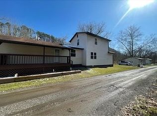 306 Johnson Creek Rd, Parkersburg, WV 26104