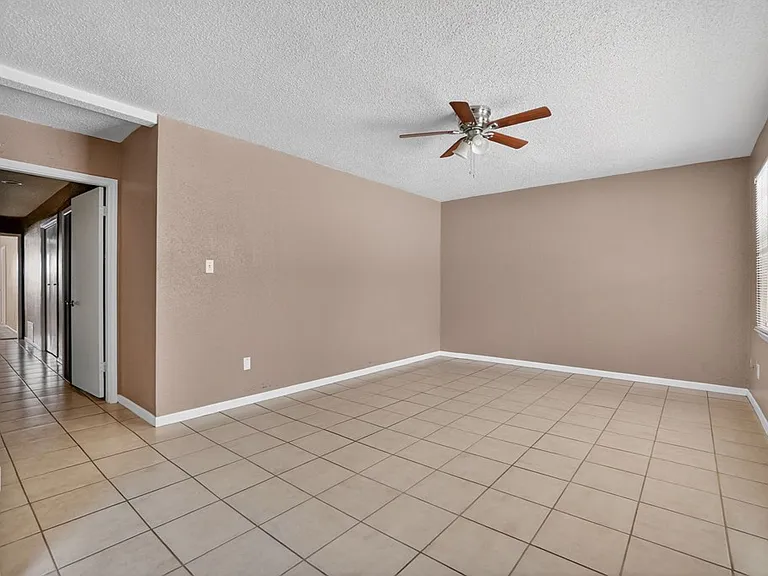 2615 Haynes Dr #B — Photo 33