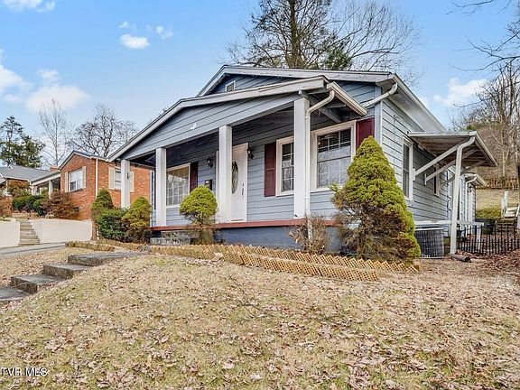 3rd image of 433 W Poplar St