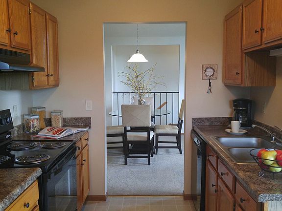 5th image of 18380 Astor Ct APT 201