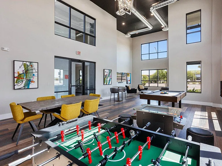 Avari Modern Apartments — Photo 45