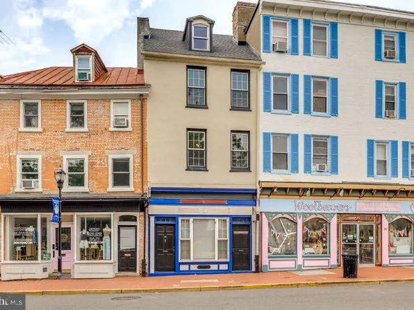 88 High St, Mount Holly, NJ 08060