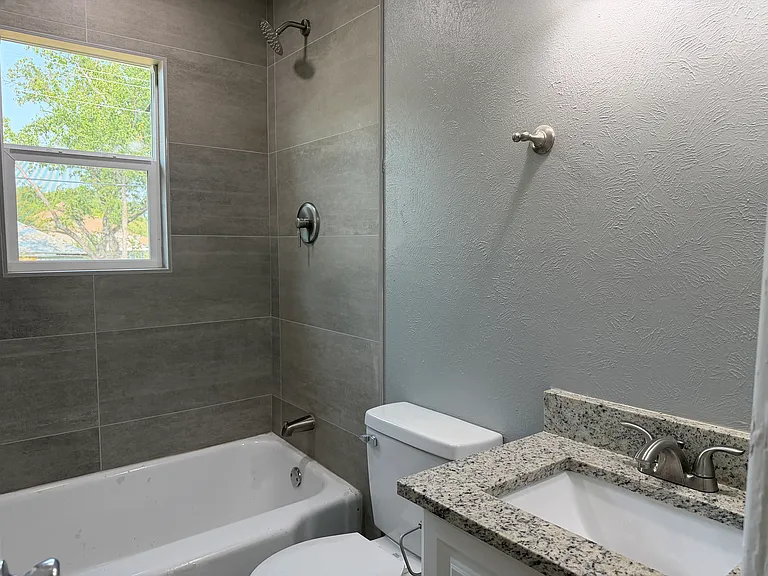 2502 Normont Cir — Photo 16