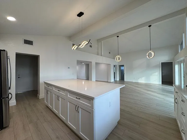 16 Seabreeze Dr — Photo 8