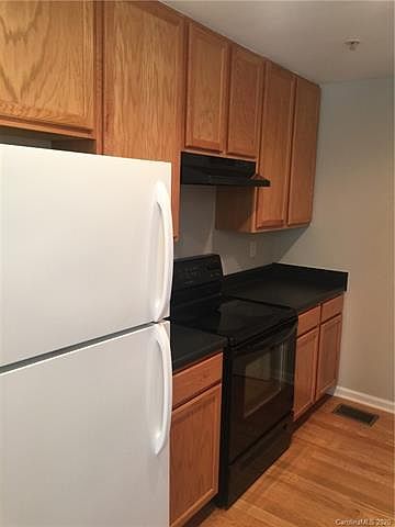 2nd image of 3609 Card St