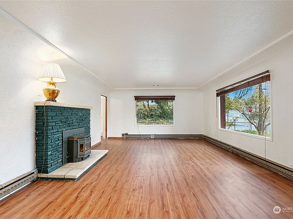 3rd image of 803 102nd Street S