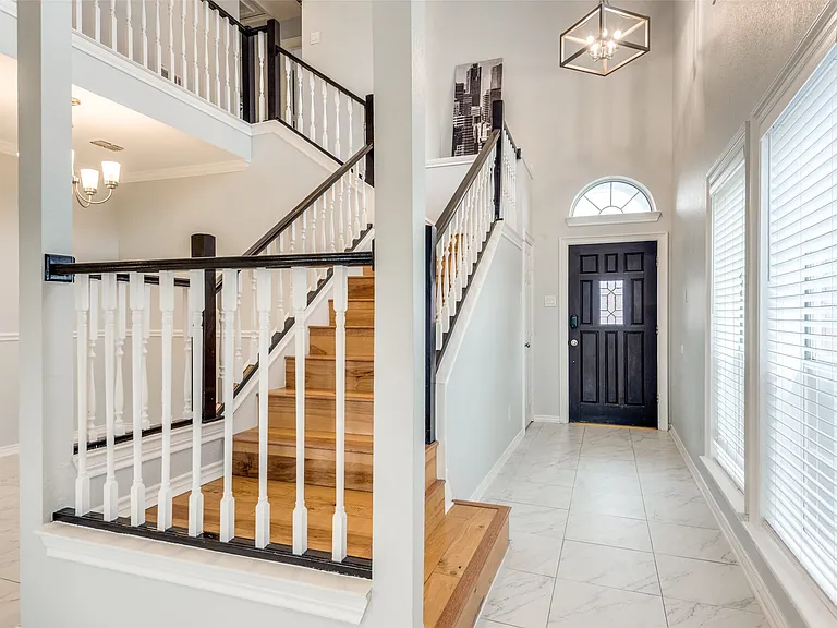 4239 N Capistrano Dr — Photo 4