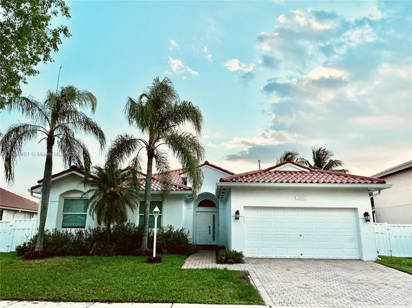 1264 NW 140th Ter, Pembroke Pines, FL 33028