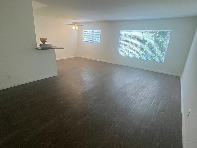 Ridgegate Apartments — Photo 11