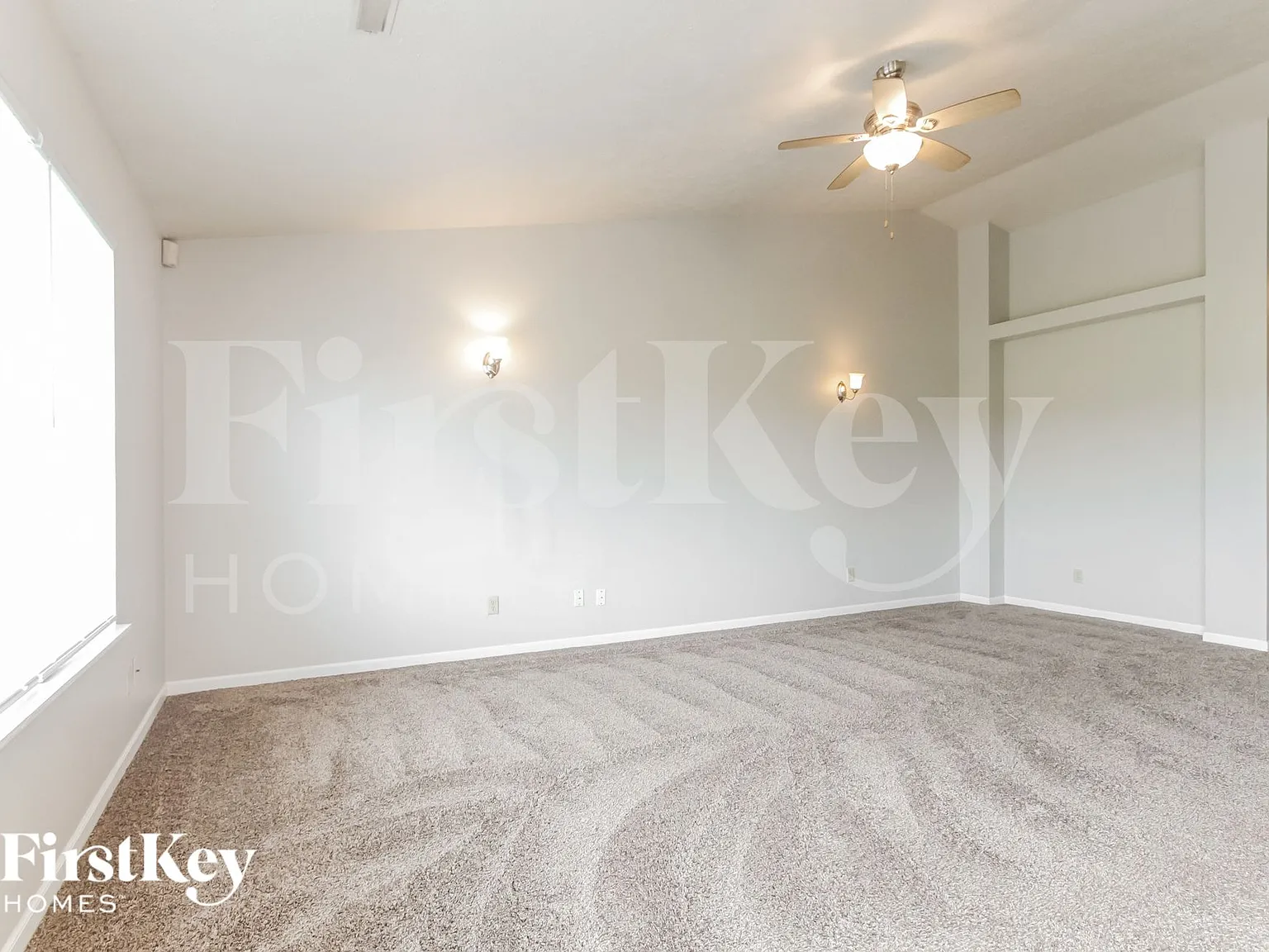 3 bed, 2.0 bath, 1364 sqft, $2,080 — Photo 3