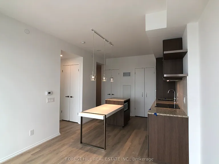 197 Yonge St #5301 — Photo 4