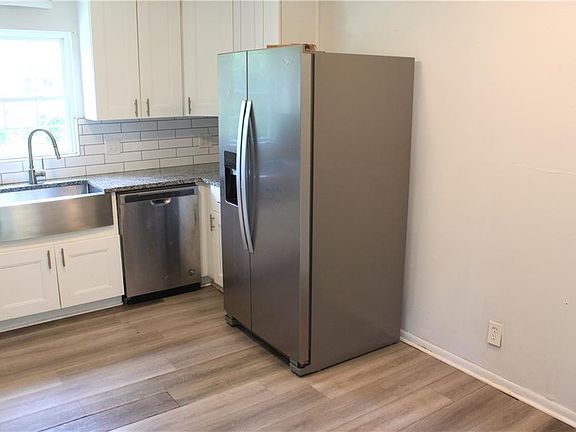 3rd image of 4052 Wyndybrow Dr