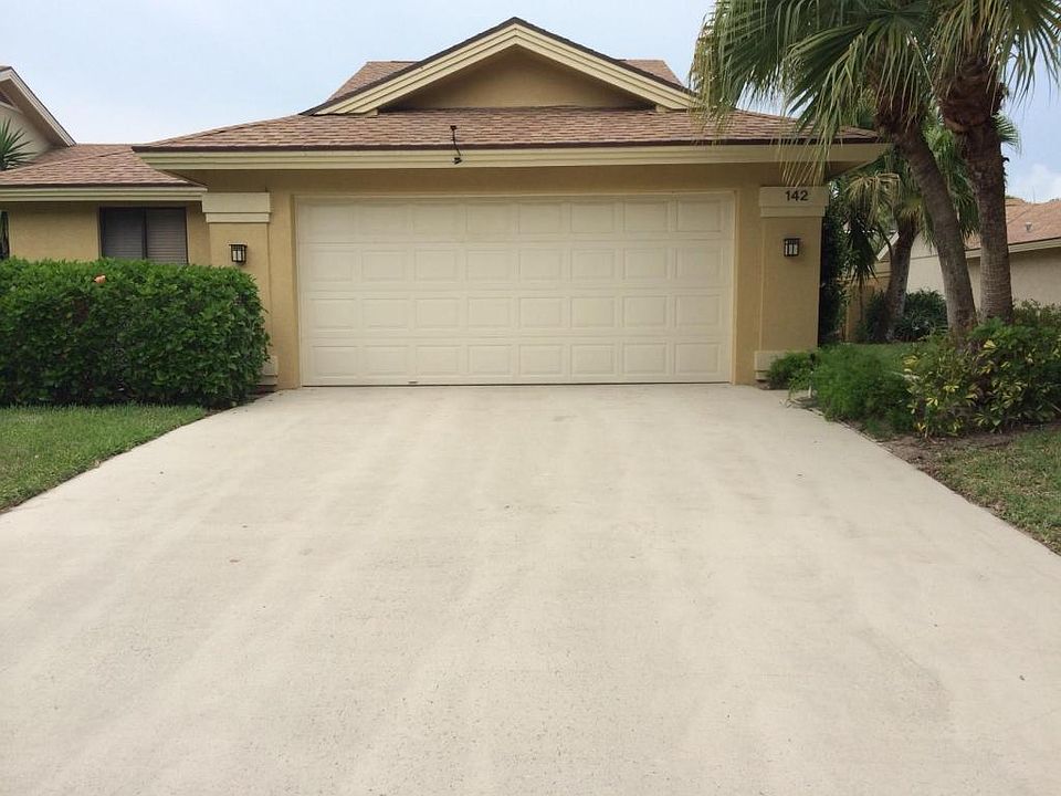 2nd image of 142 Sand Pine Dr