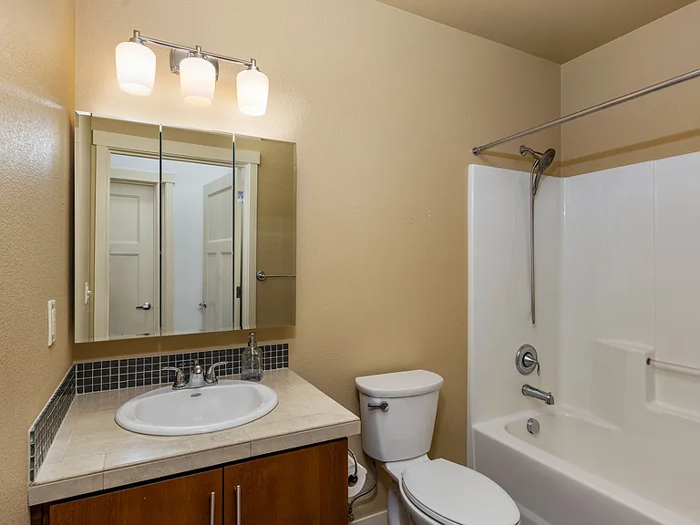 13875 SW Meridian St #141 — Photo 12