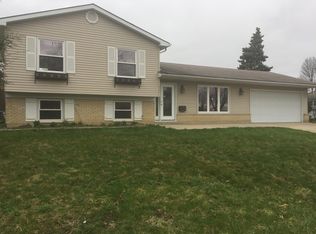 600 Ginger Trl, Lake Zurich, IL