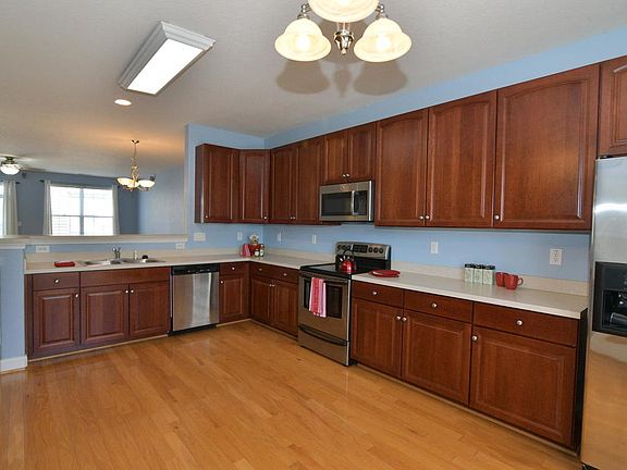 4th image of 4456 Harlesden Dr