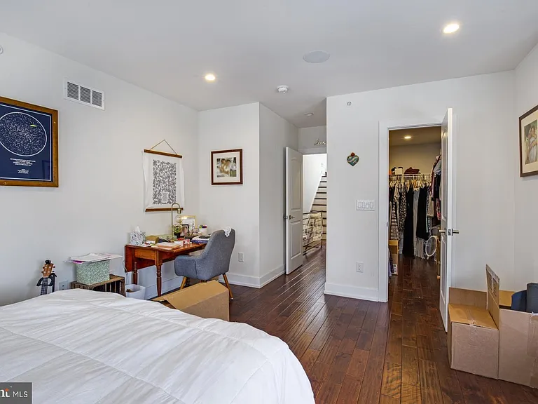 1259 S 29th St — Photo 25