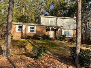 1202 W Magnolia Dr, Sylacauga, AL 35150