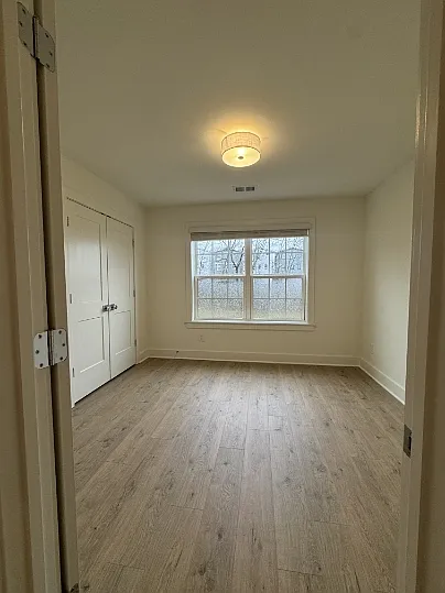 504 Edwin St #1-44 — Photo 5