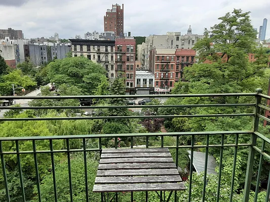 Rented by Corcoran | media 24