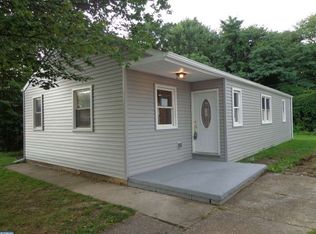 120 Robinson Dr, New Castle, DE 19720