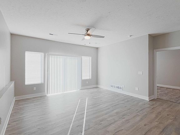 4th image of 5063 W Stampede Ln