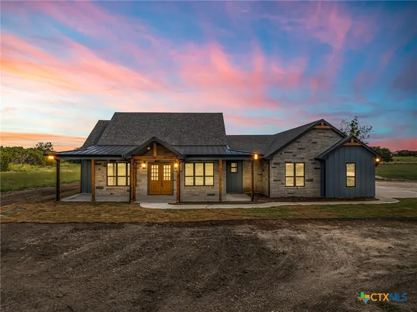 237 Cedar Bluff Loop, Gatesville, TX 76528