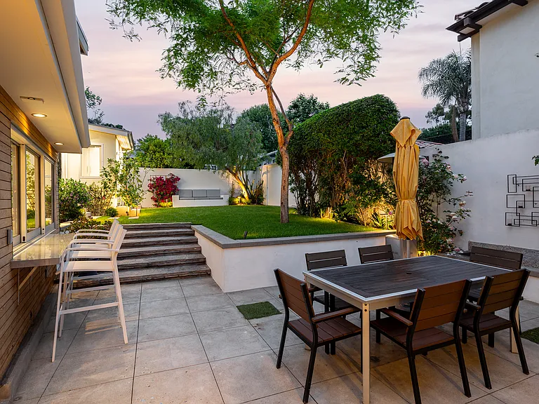1482 Carmelita St — Photo 44