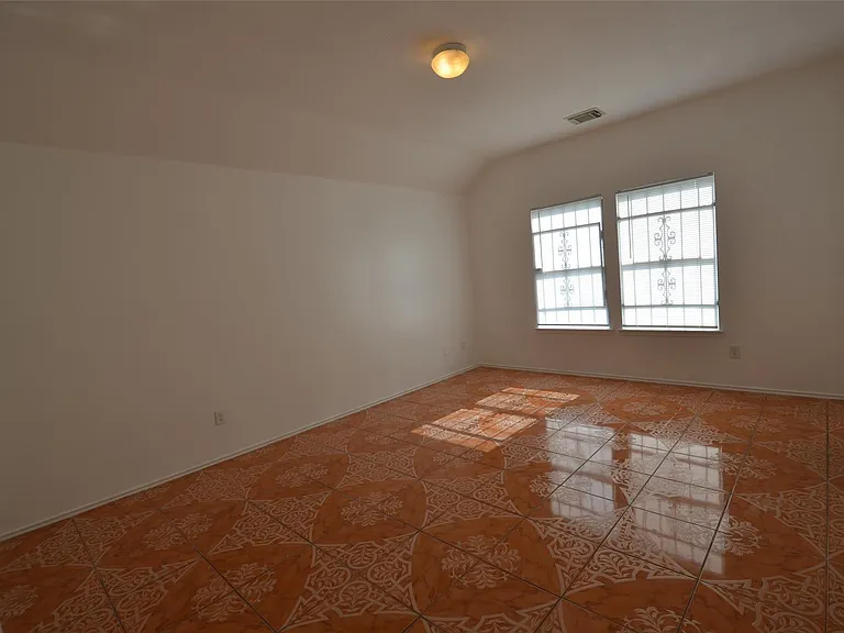 13007 Brentlawn Ct — Photo 8