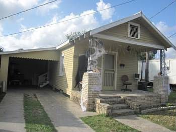 2nd image of 806 Church St