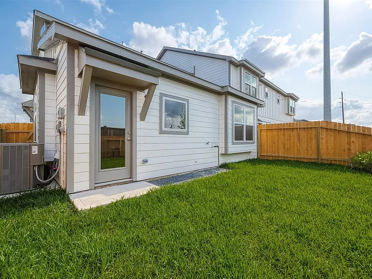 27966 Western Creek Ct — Photo 45