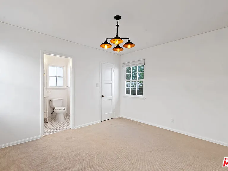 1204 Beverwil Dr — Photo 30