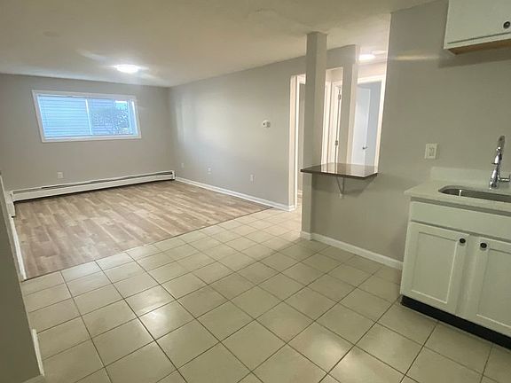 5th image of 134-140-148 Willard St #148-7