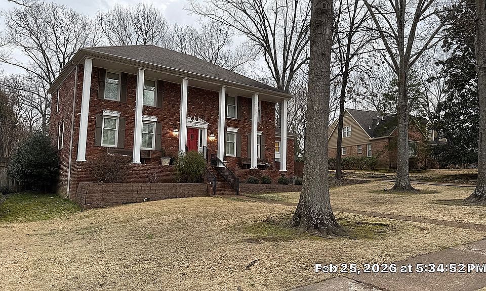 1st image of 2608 Holly Spring Dr