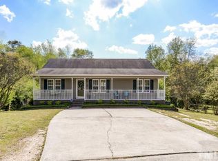 308 Dobro Ct, Zebulon, NC 27597