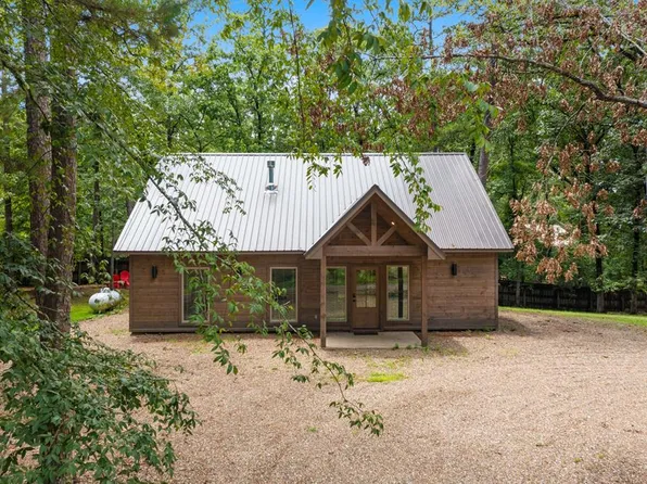 42 Pilotfish Rd, Broken Bow, OK 74728