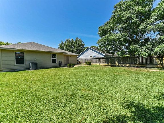 2nd image of 24022 Broken Bow Ln