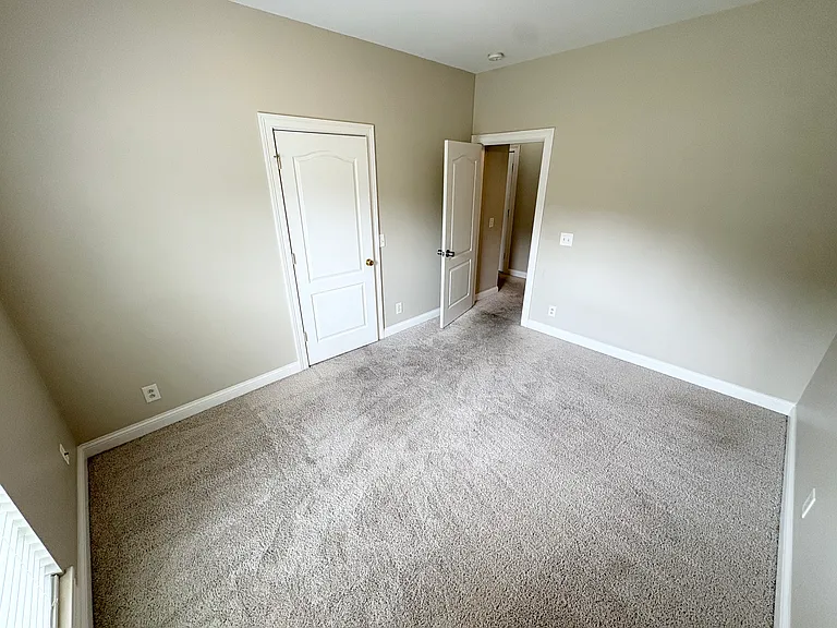 6625 Ascot Dr — Photo 17