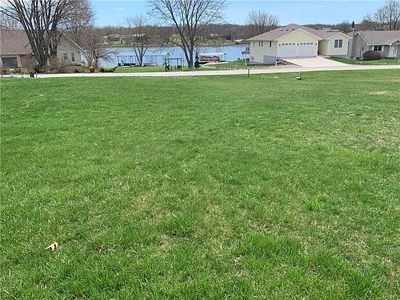 4th image of Lake Viking Ter Lot 1585