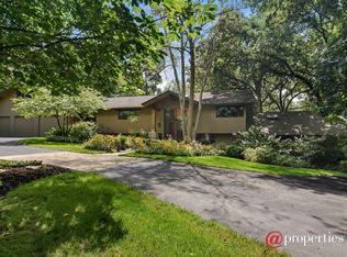 4524 Red Oak Ln, Long Grove, IL 60047