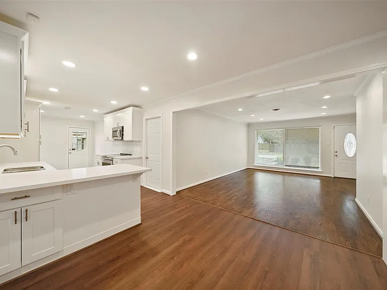 1807 Shadow Bend Dr — Photo 13