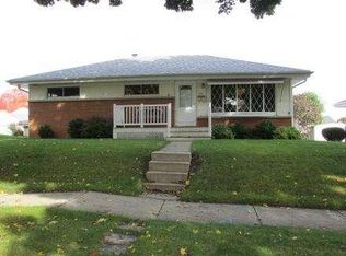 6410 W Stack Ct, Milwaukee, WI 53219