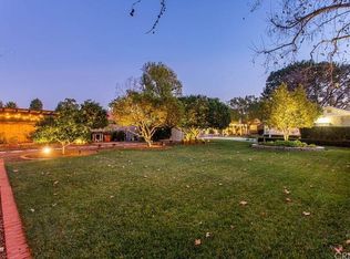 23461 Hatteras St, Woodland Hills, CA 91367