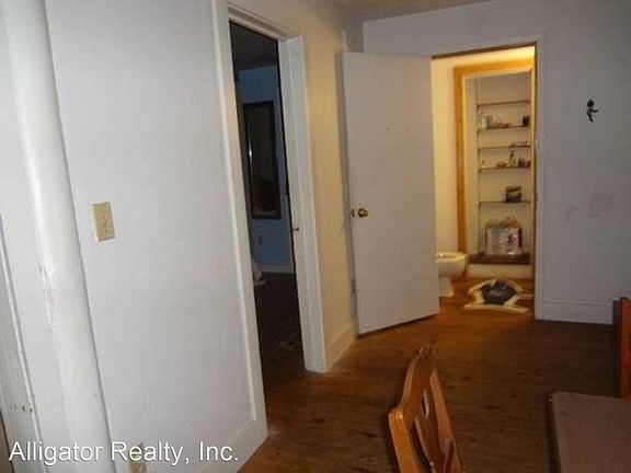 4th image of 309 NE 5th St