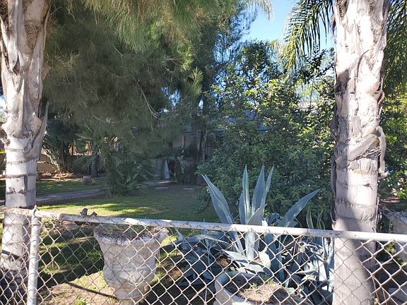 2nd image of 511 W Phillips Blvd