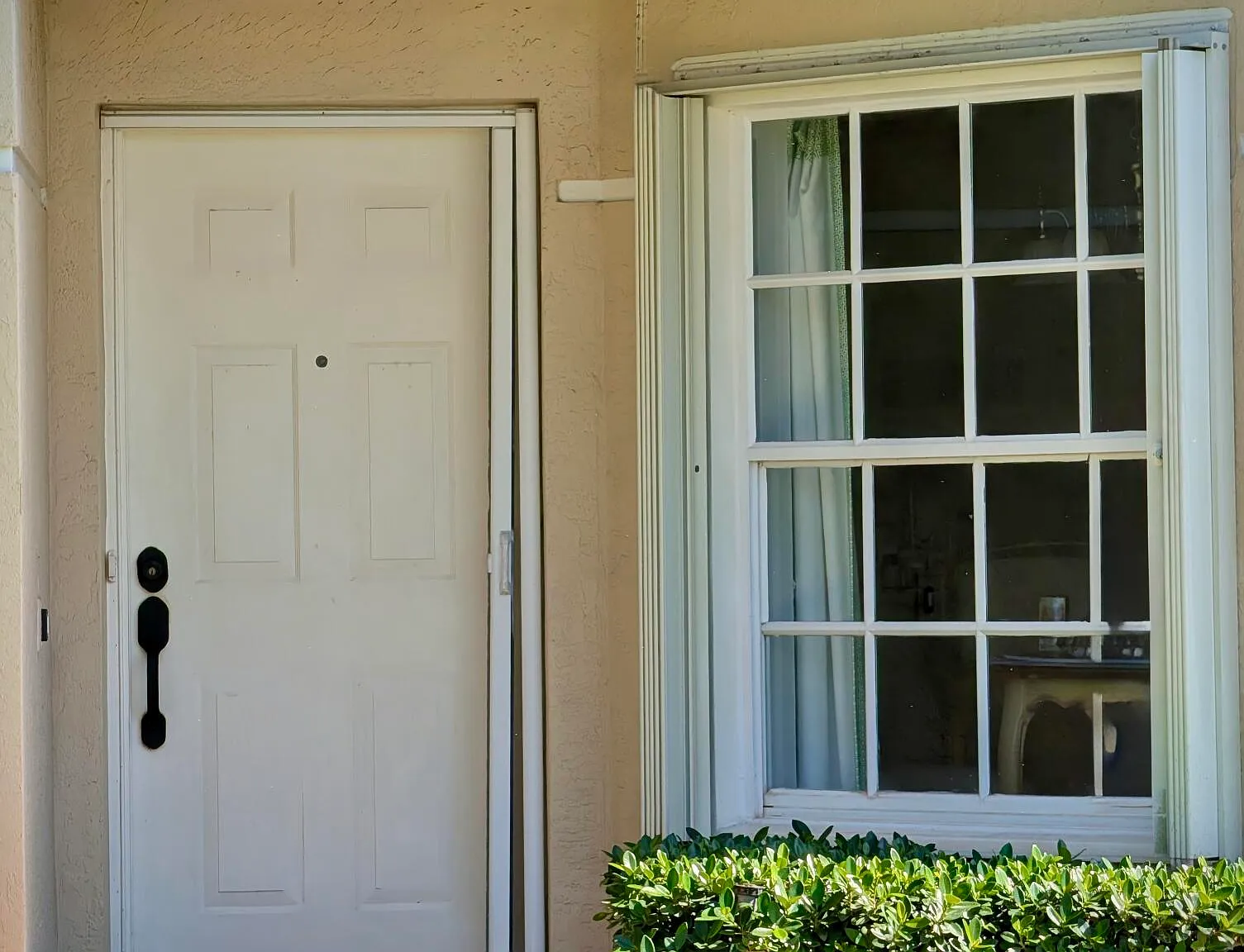 3 bed, 2.0 bath, 1508 sqft, $3,500 — Photo 2