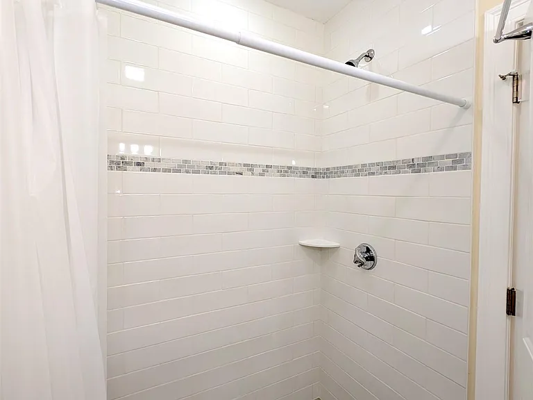 22 Holyoke Rd — Photo 10