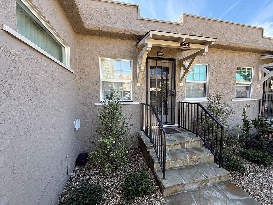 STUDIO EXTERIOR - INVITING ENTRY
