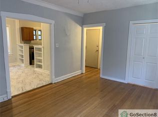 923 E Marquette Rd, Chicago, IL 60637