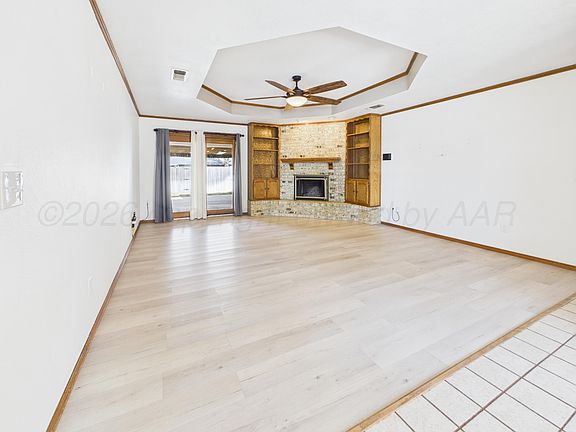 3rd image of 1621 N Christy St